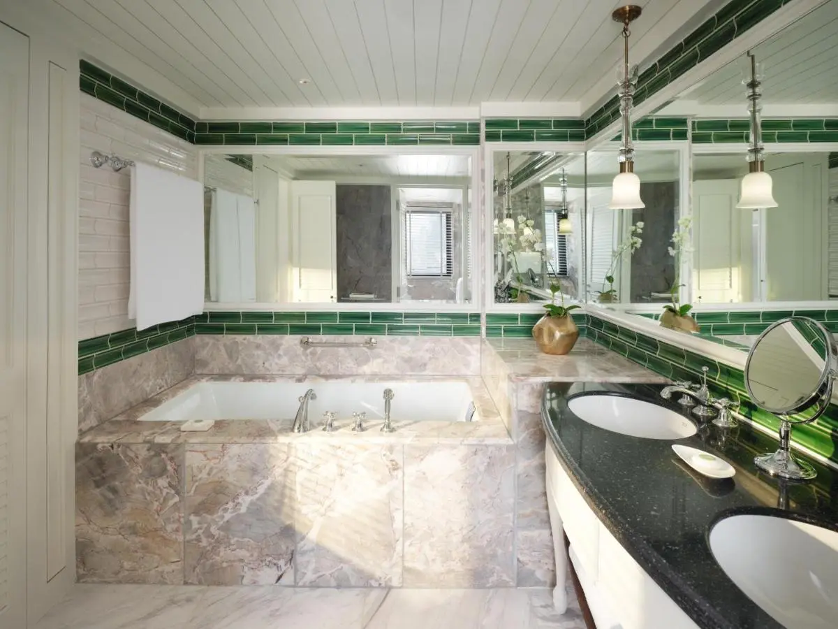 Elegant Bathroom with Built-In Bathtub and Double Sink Vanity in Bang Rak