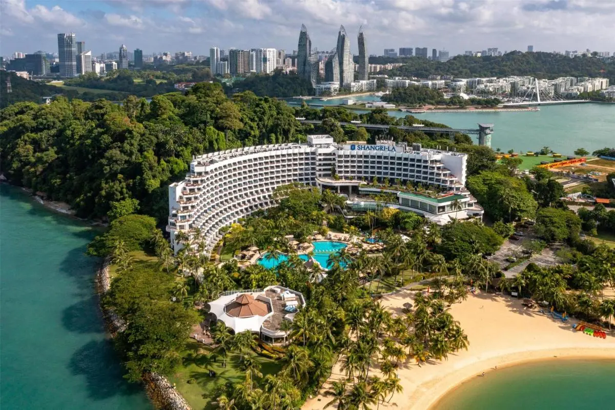 Hotel with Outdoor Pool, Spa, and Beachfront Location in Singapore Bay Area