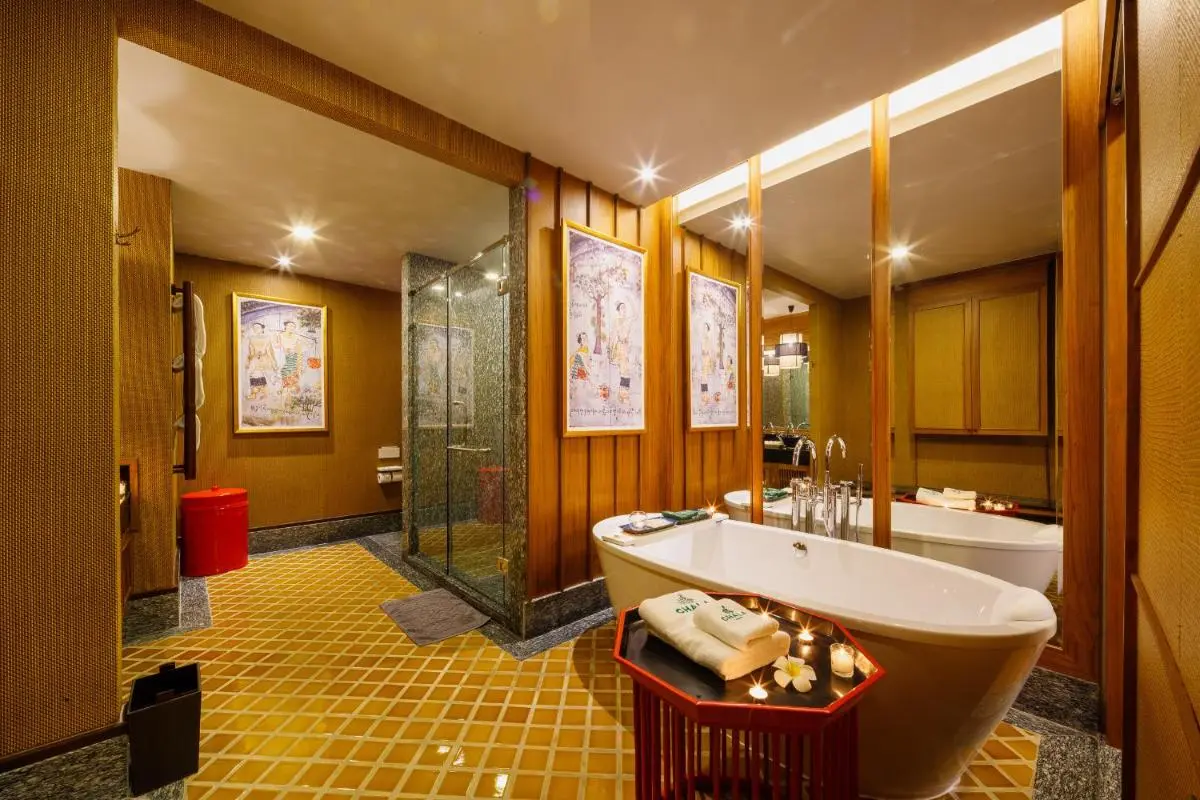 Chala Number6 Indoor Bathroom with Freestanding Tub and Glass Shower in Phra Sing Chiang Mai