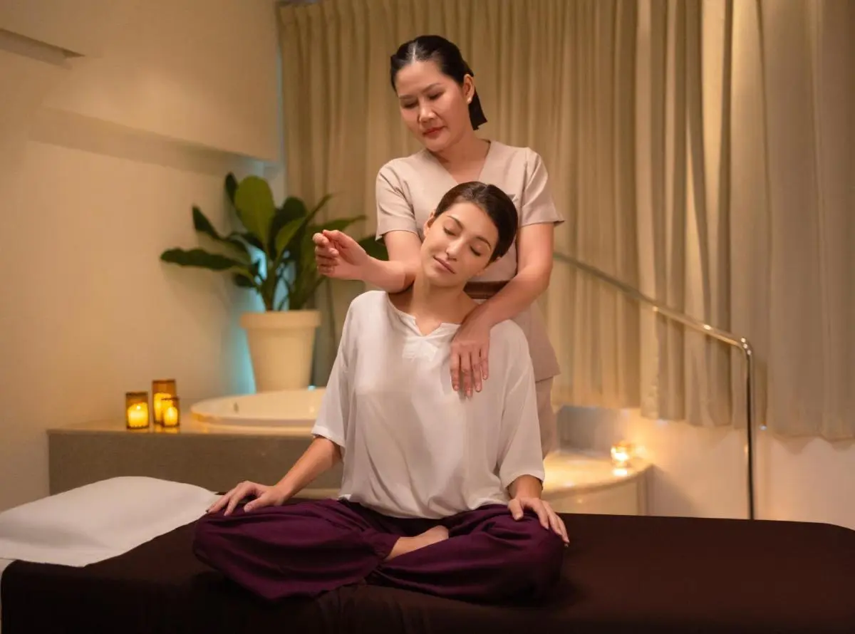 Indoor Spa and Jacuzzi Wellness Area with Massage Service in Pathumwan Bangkok