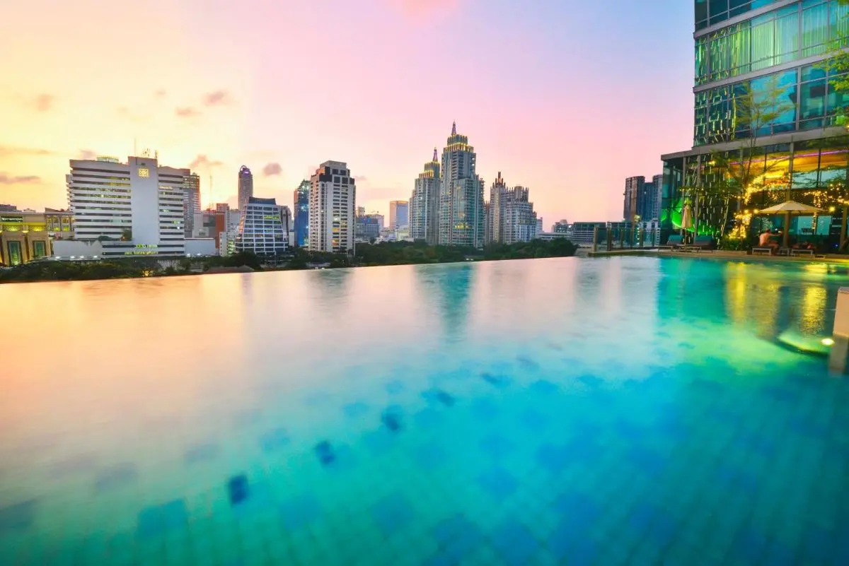 Sivatel Bangkok Hotel Infinity Edge Rooftop Swimming Pool with City Skyline Views in Pathumwan Bangkok