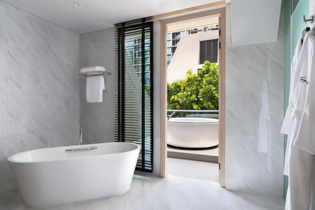 Hotels with Freestanding Bathtubs in Bangkok