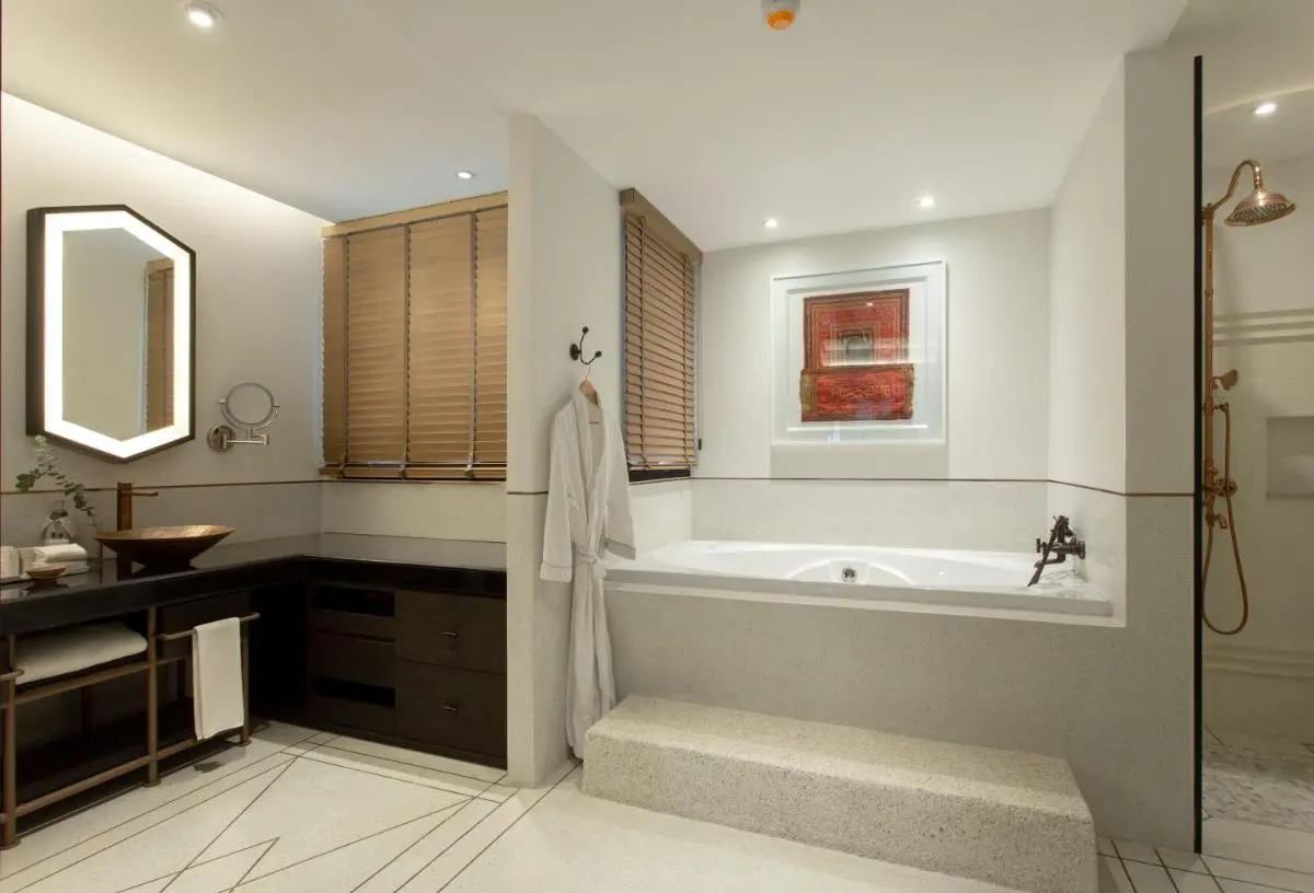 Modern Bathroom Design with Built-In Bathtub and Shower in Chiang Mai