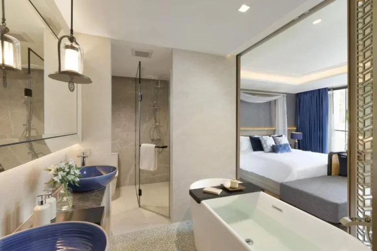 Modern Open-Concept Bathroom and Bedroom with Bathtub and Shower in Chang Khlan Chiang Mai