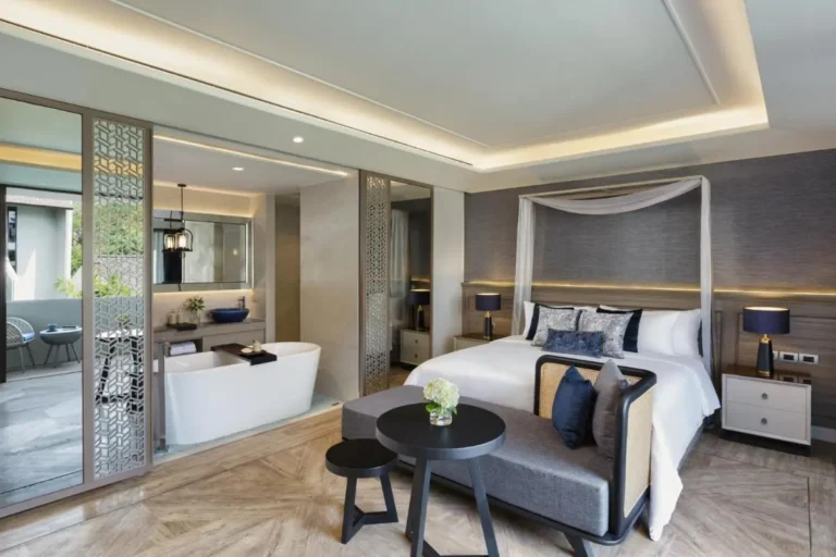 Modern Suite with Freestanding Bathtub and Balcony in Chang Khlan Chiang Mai