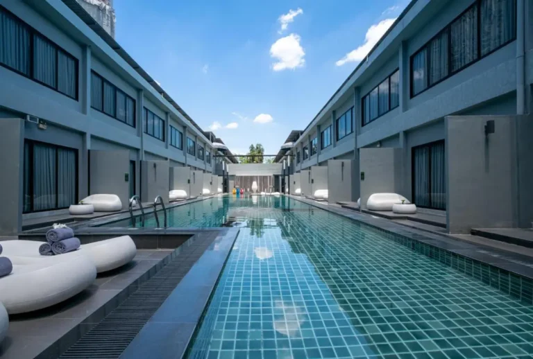 Outdoor Swimming Pool and Jacuzzi Area Between Two Modern Buildings in Huai Khwang Bangkok