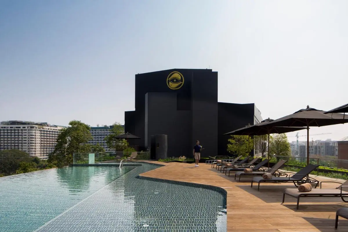 U Nimman Chiang Mai Rooftop Infinity Pool and Relaxation Area with Lounge Chairs in Chiang Mai City