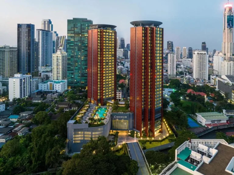 Rooftop Swimming Pool and High-Rise Buildings in Urban Ratchathewi Cityscape