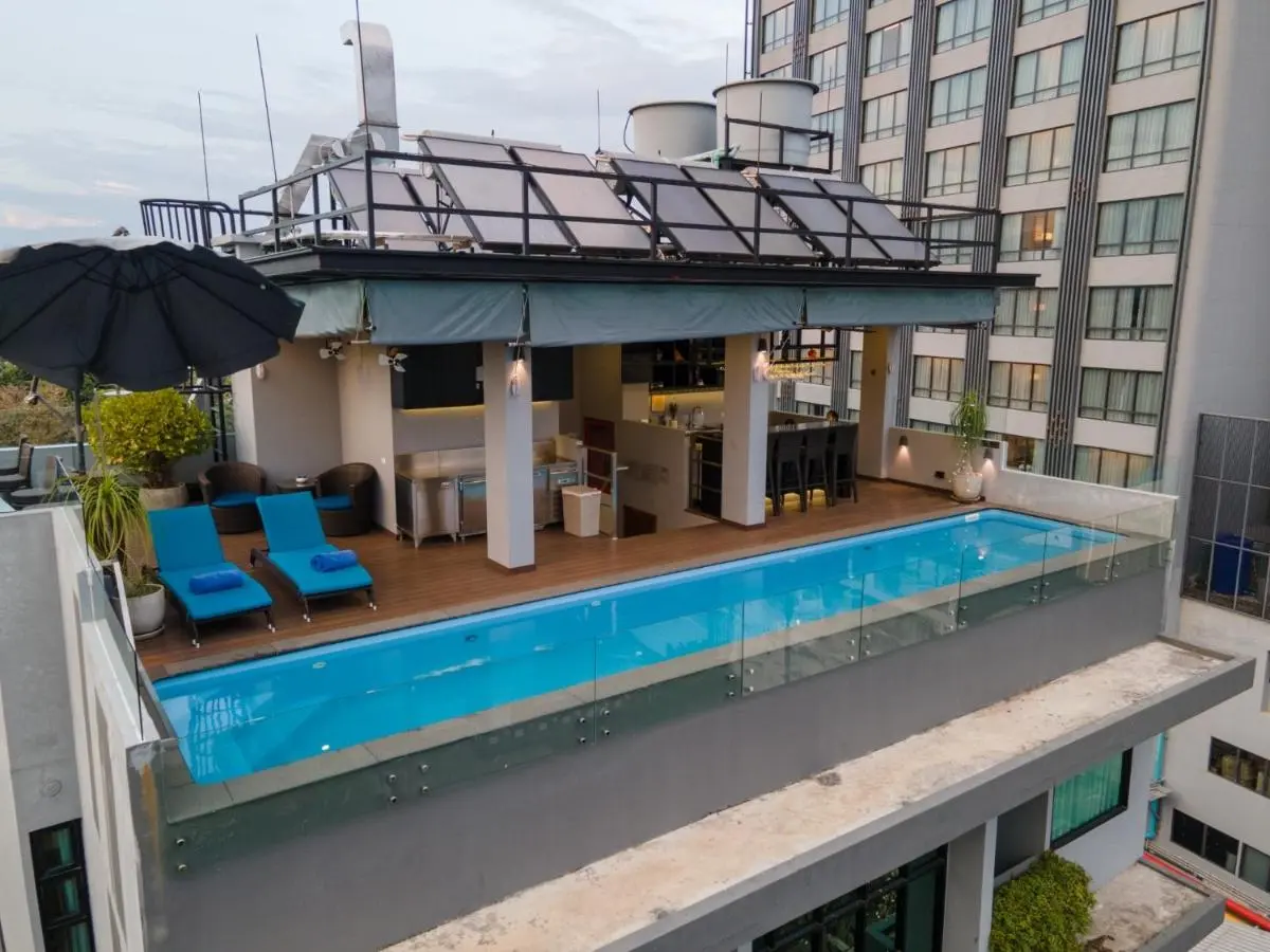 Rooftop Swimming Pool and Lounge Area with Bar in Chang Khlan Chiang Mai