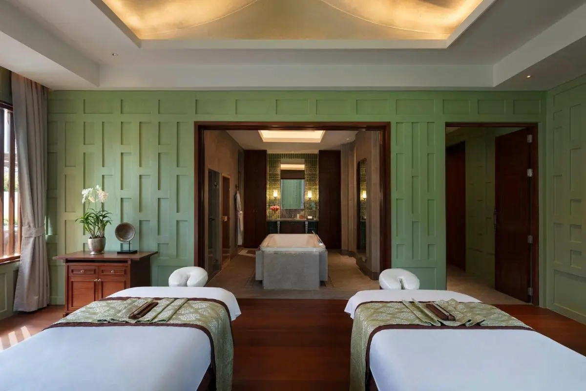 The Sukhothai Bangkok Serene Spa Room with Massage Tables and Bathtub in Sathorn Wellness Space Bangkok Province