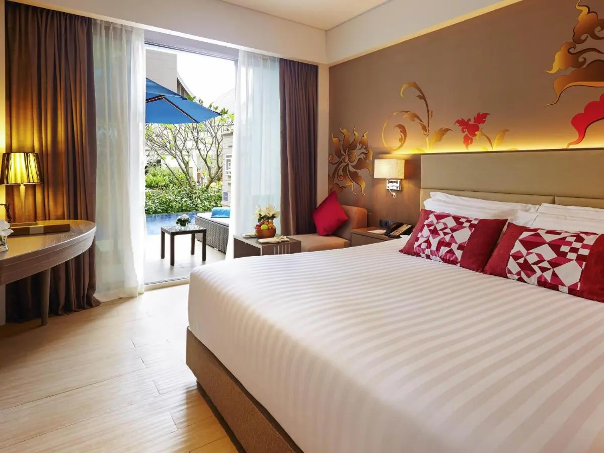 Grand Mercure Phuket Patong Spacious Room with Private Pool and Outdoor Seating at Patong Beach